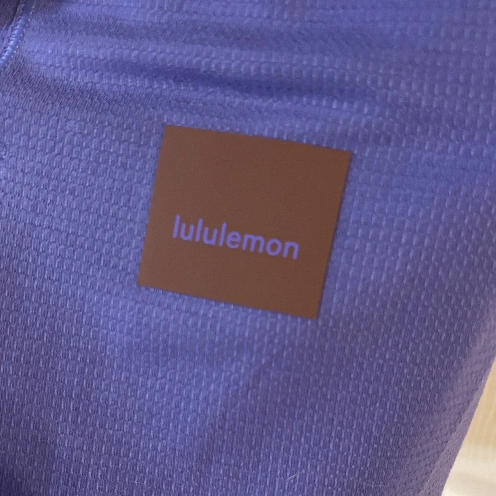Lululemon Lightweight Cinched Hem Hiking T-Shirt Size 4 Charged Indigo - Picture 2 of 8
